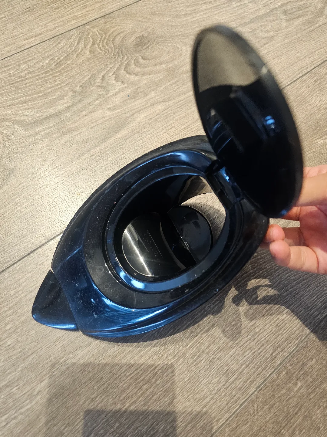 Brita Water Filter Pitcher - Black image indicator(8)