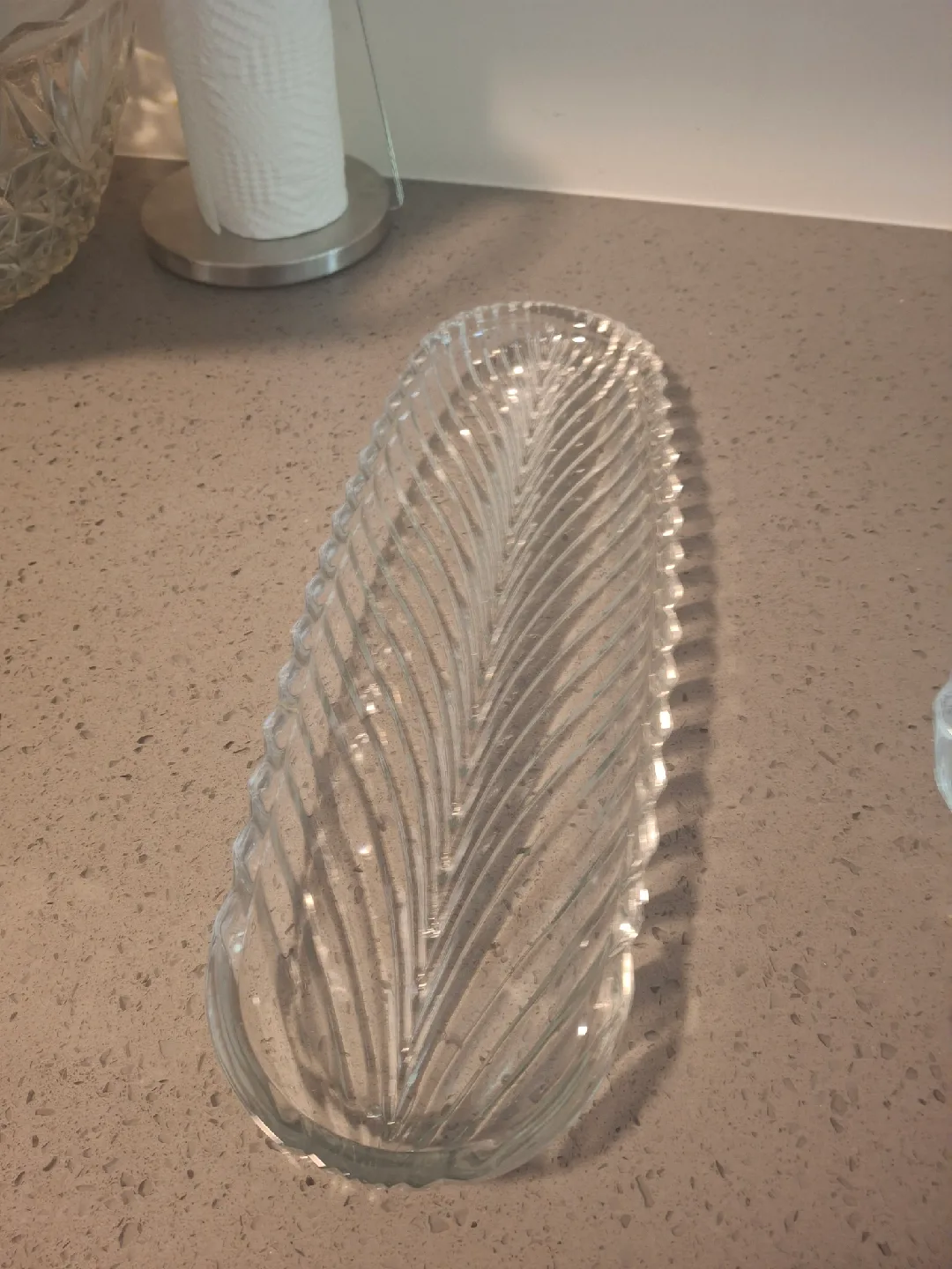 Decorative Glass Dishes - Leaf Pattern thumbnail