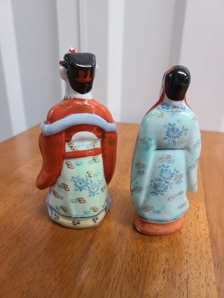 Two Chinese God Figurines image indicator(7)