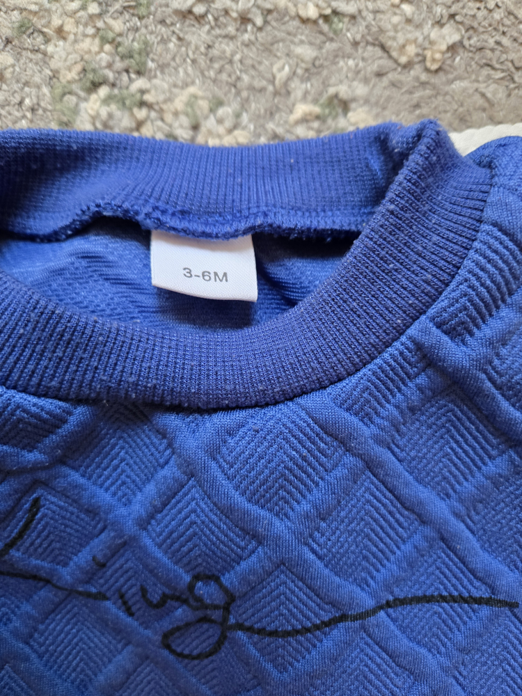 2 Tracksuit Sets - photo 4