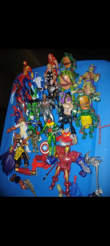 Action Figures, each at a different price, ask image indicator(4)
