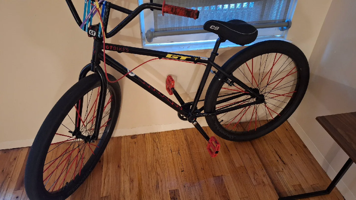 GT BMX Bike - Black & Red image indicator(2)