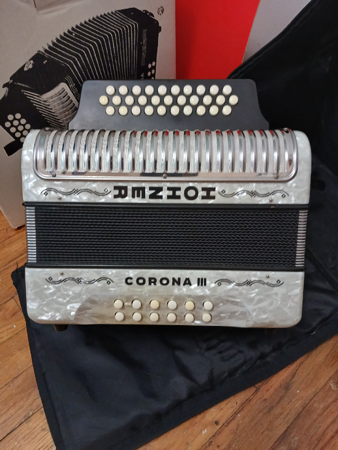 Hohner Corona III Accordion with Case & Box - photo 5