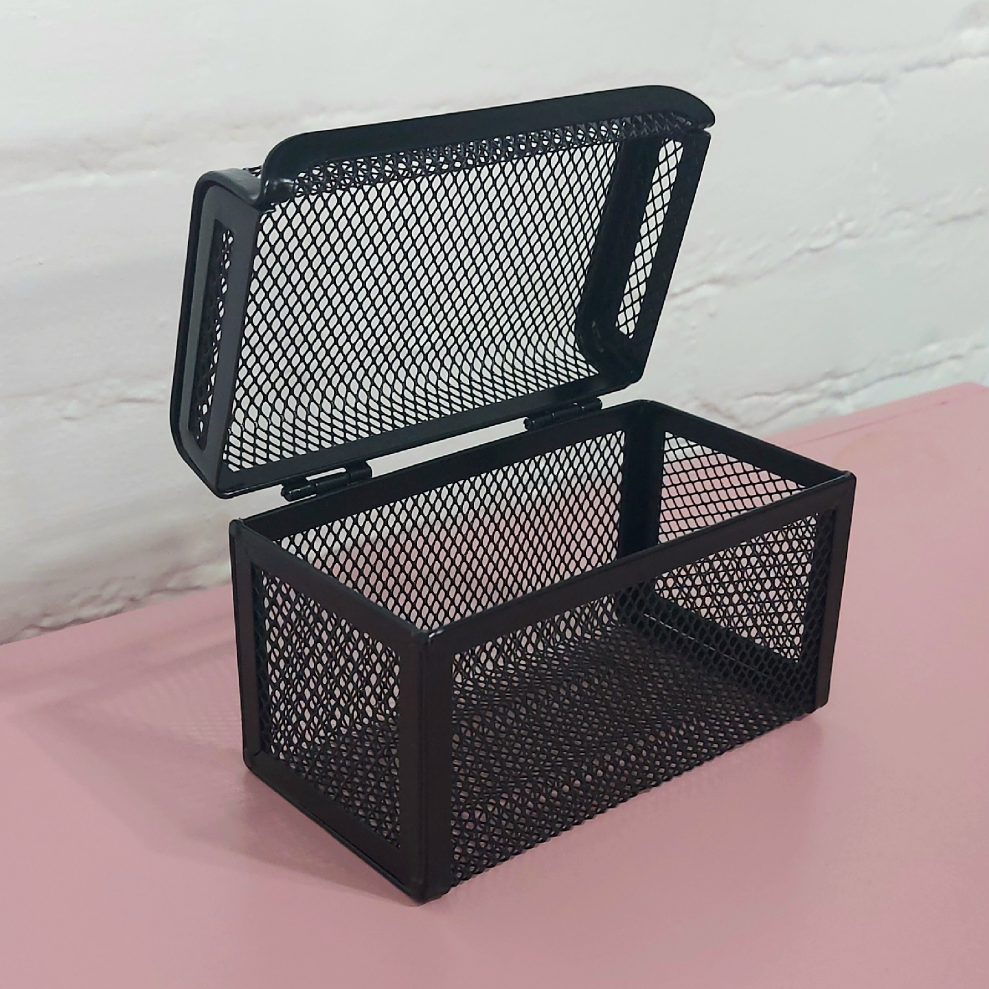 trade or $1! 🛍 recipe card holder or stationary box from Staples