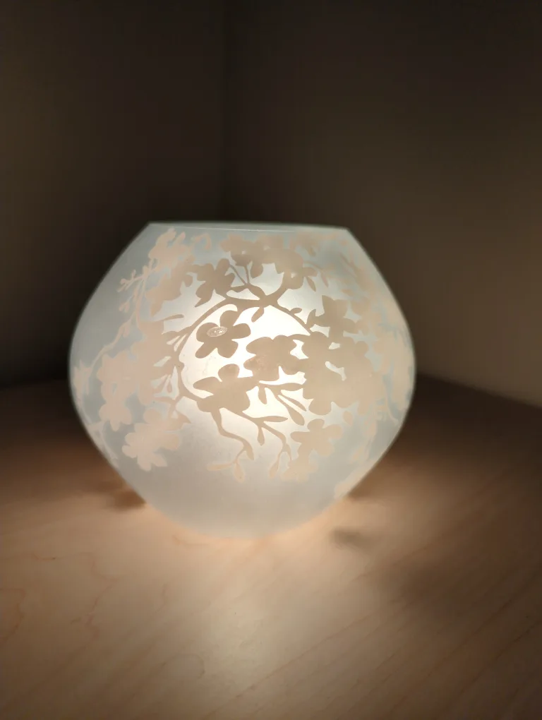 Floral Patterned Glass Globe Lamp thumbnail