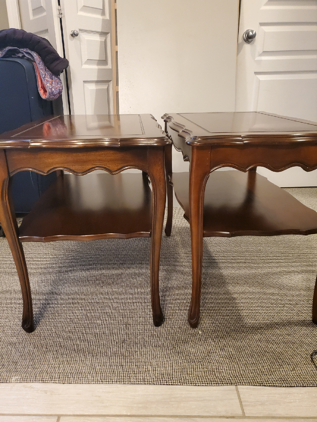 Pair of Wood End Tables - photo 4