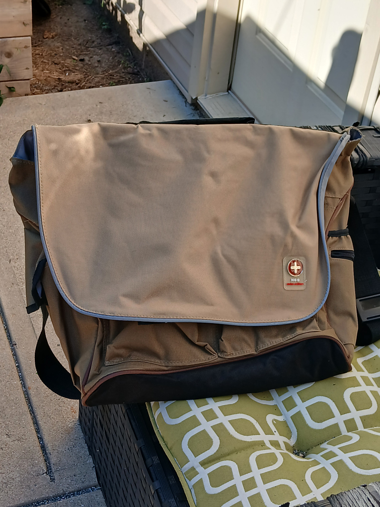 NGG SwissGear Laptop Messenger Bag