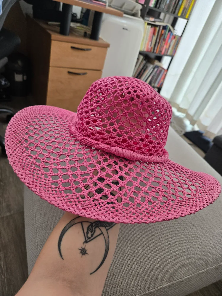 Urban Outfitters sunhat image indicator(3)