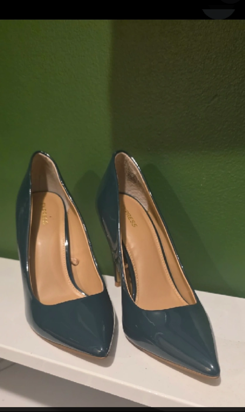 Express Heels