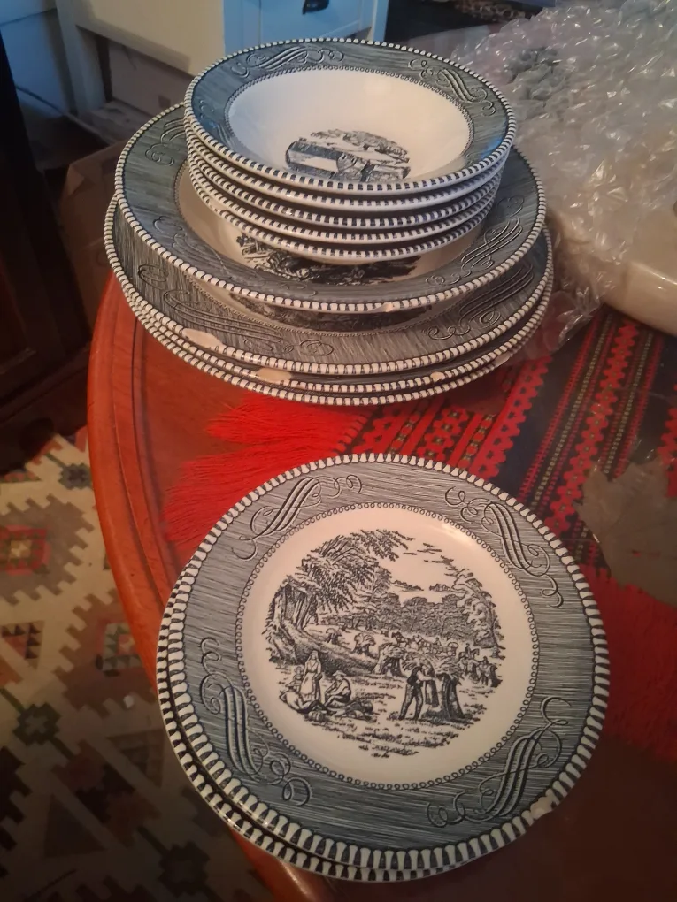 Vintage Toile Dinnerware can be repurposed for mosaic crafts!!! thumbnail