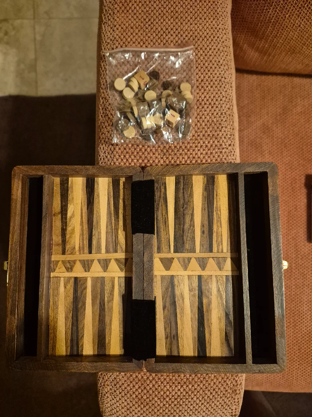 Wooden Backgammon Set thumbnail