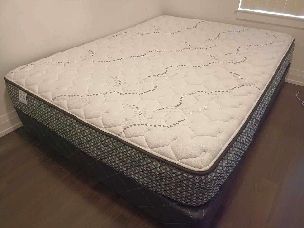 Sealy Posturepedic Mattress thumbnail