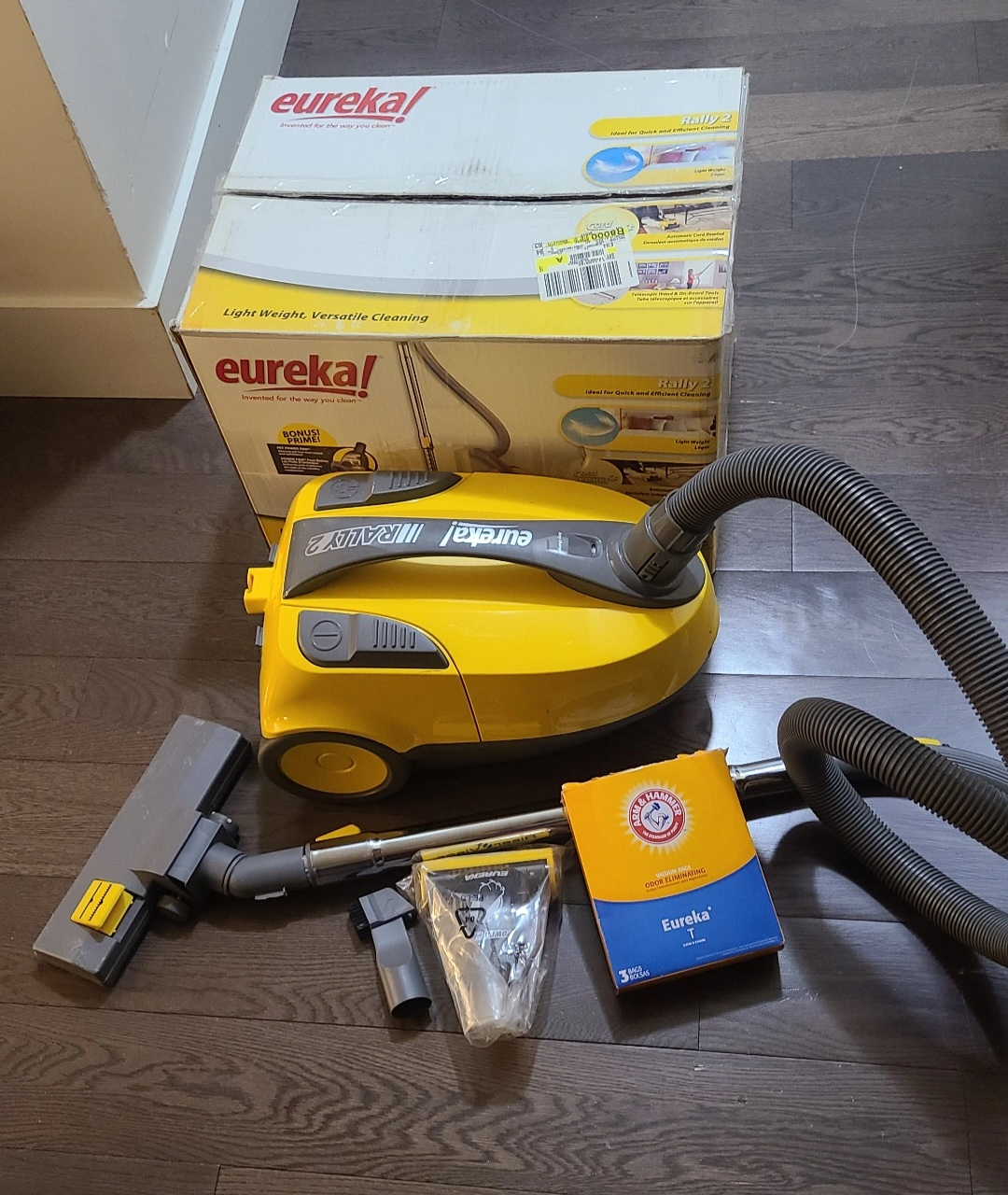 Eureka Rally 2 Vacuum Cleaner - Lightweight & Versatile