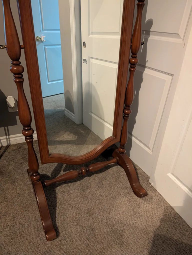 Vintage Wooden Cheval Mirror image indicator(2)