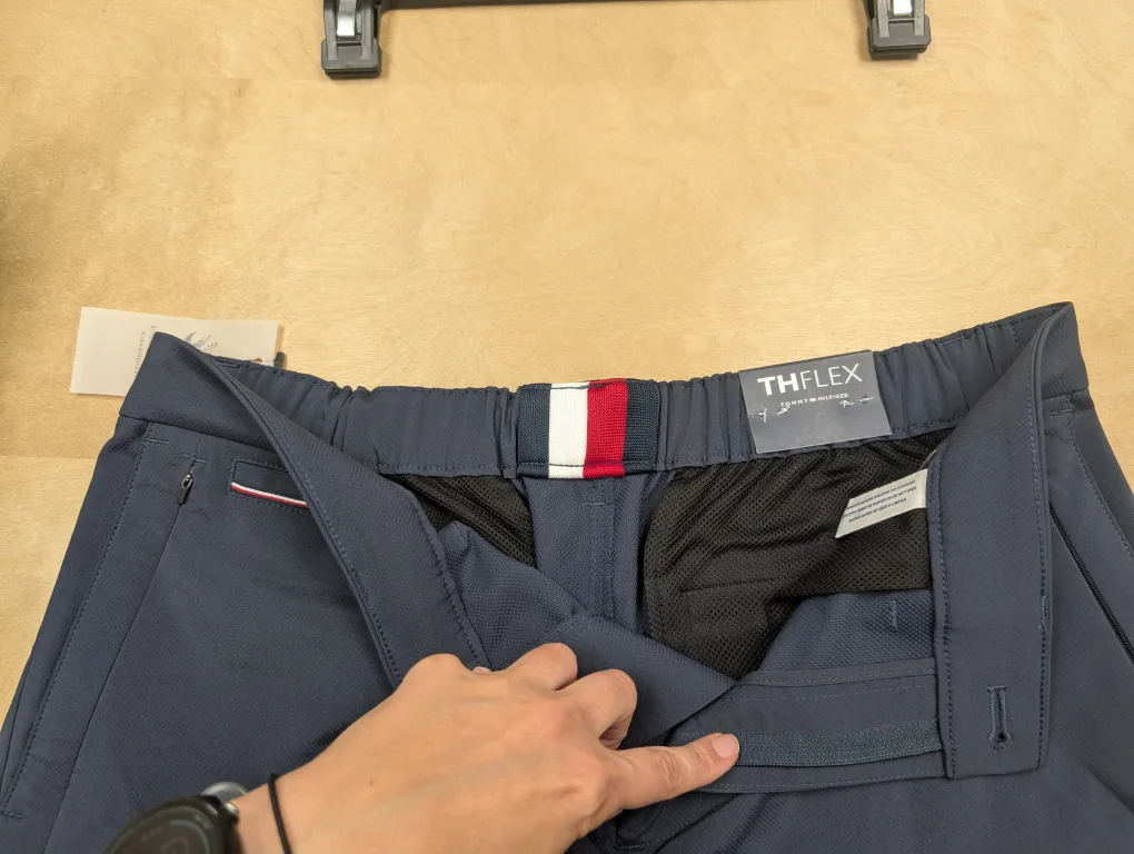 Tommy Hilfiger TH Flex Golf Shorts - Size M image indicator(3)