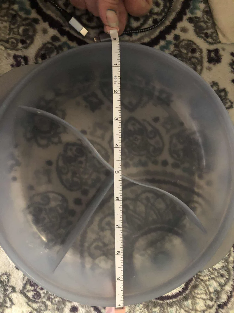Tupperware Divided Serving Dish image indicator(3)