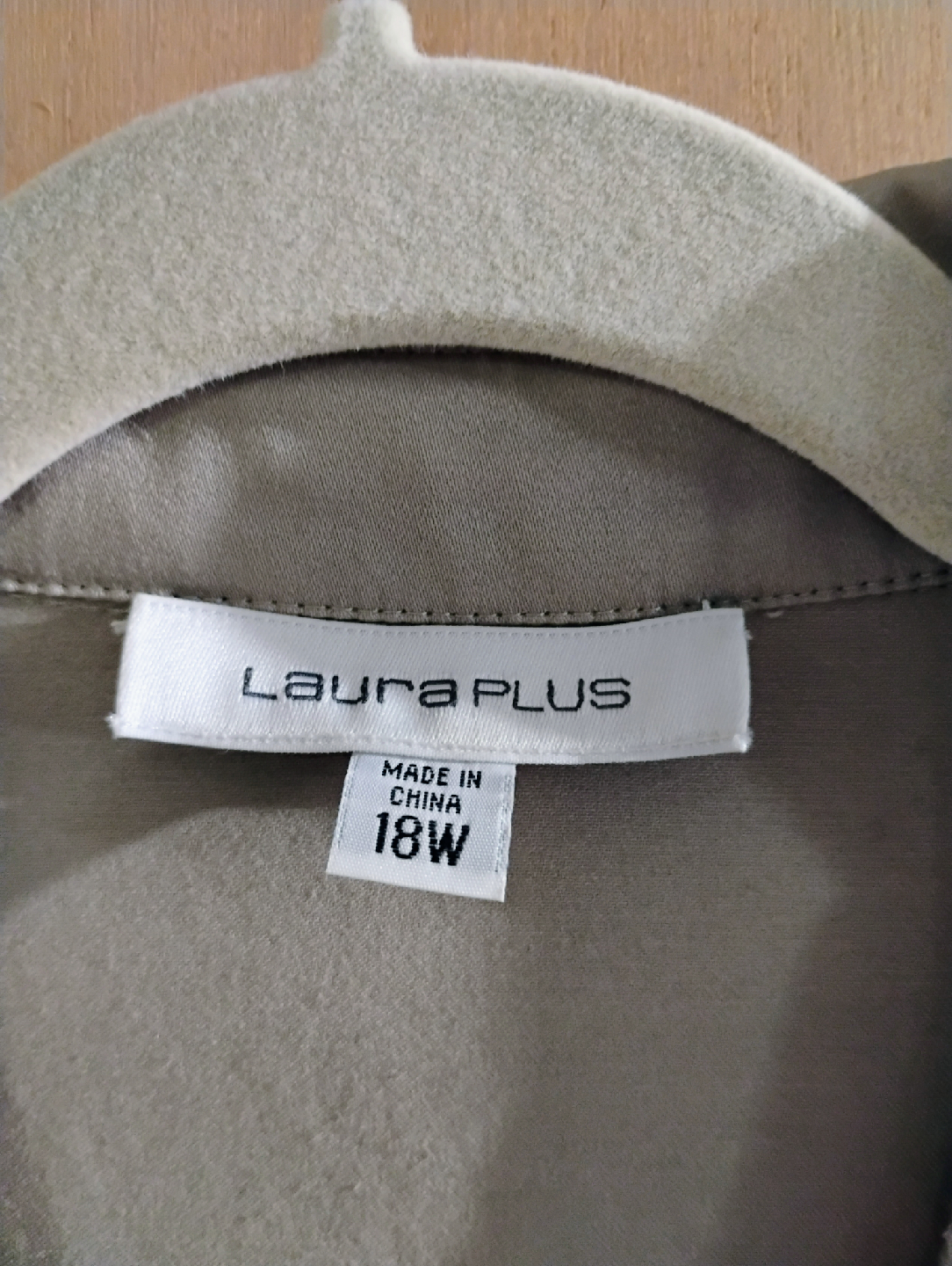 Laura Plus size 18+ dress new - photo 2