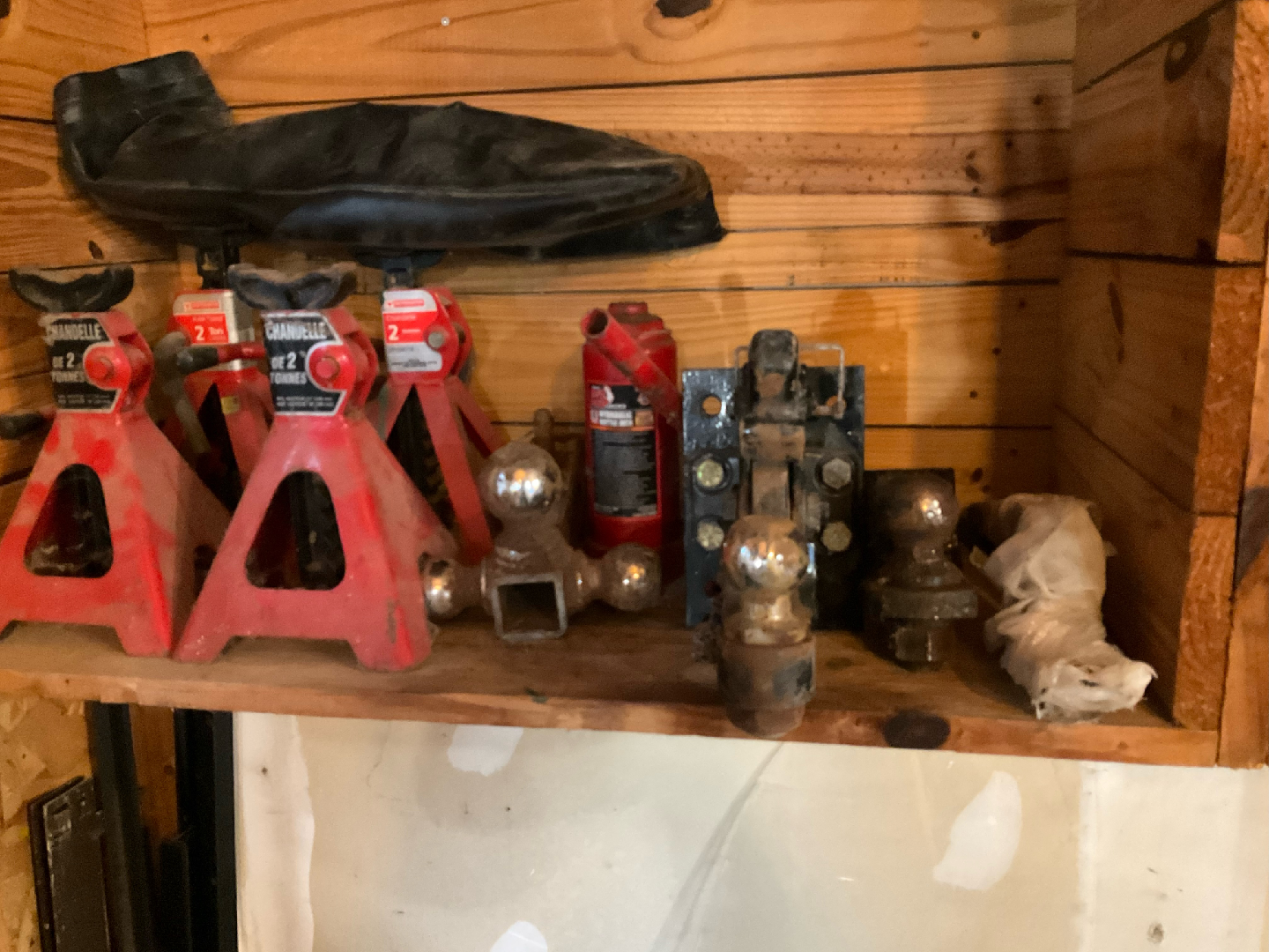 trailer hitches and car jacks - photo 2