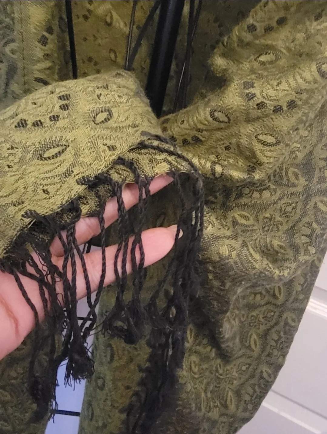 Green & Black Patterned Scarf image indicator(3)