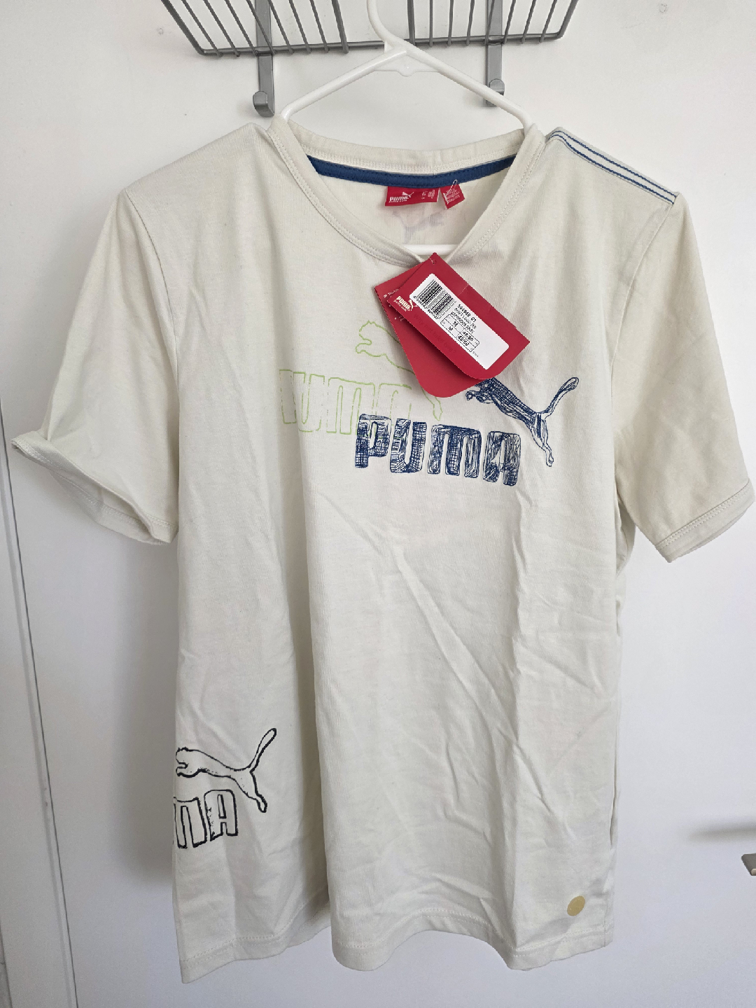 New Puma T-Shirt - Size Small