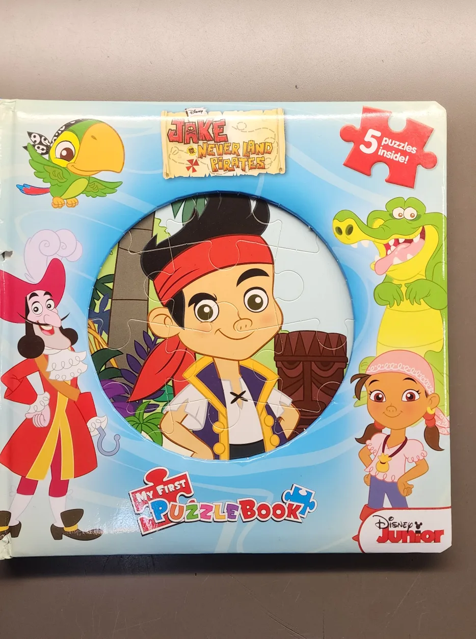 Disney Junior Jake and the Never Land Pirates Puzzle Book thumbnail