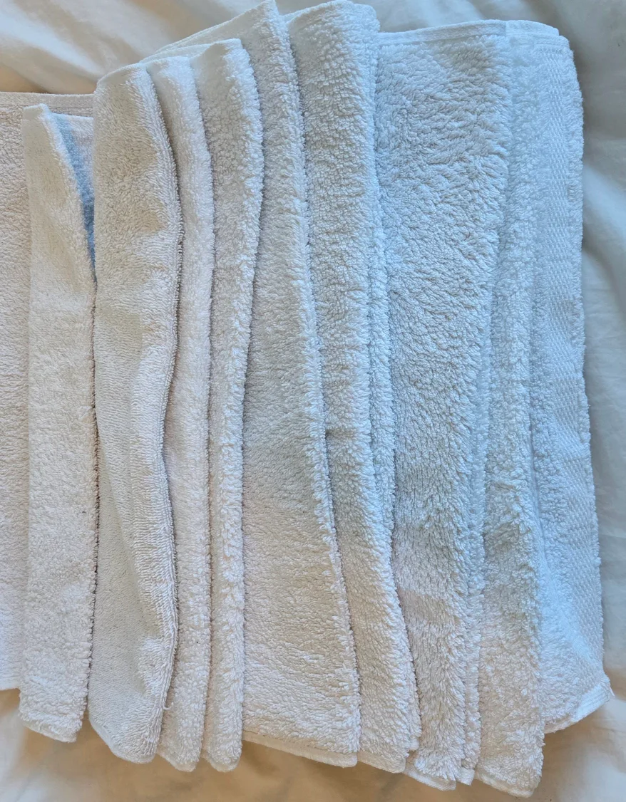 Grandeur  White Cotton 12 Towels image indicator(3)