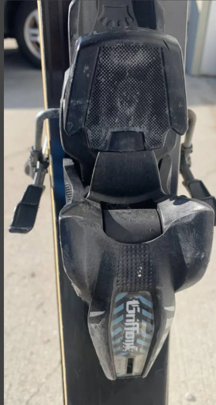 Used Skis image indicator(9)