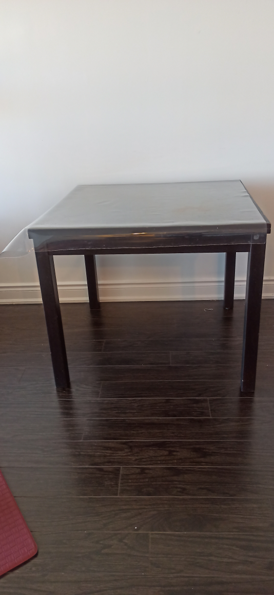 Expandable black Dining Table