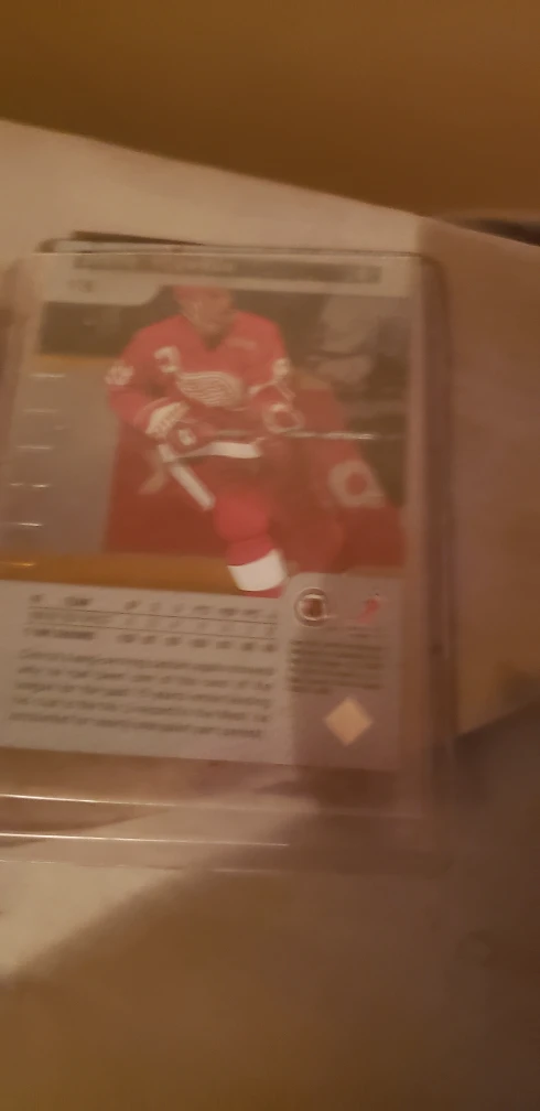 Steve Yzerman Hockey Card - Upper Deck ICE - photo 2