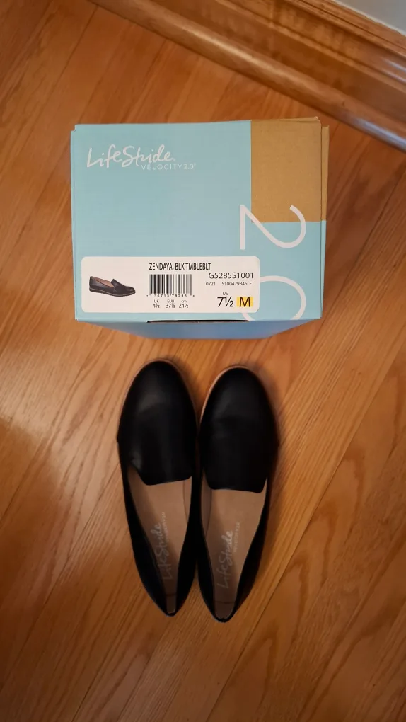 Life Stride Zendaya Black Loafers 7 1/2 New in Box thumbnail