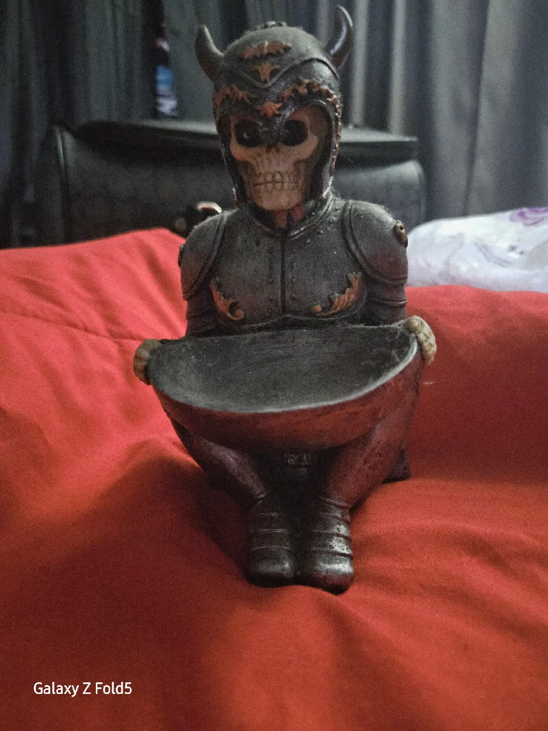 Skeleton Warrior Statue image indicator(7)