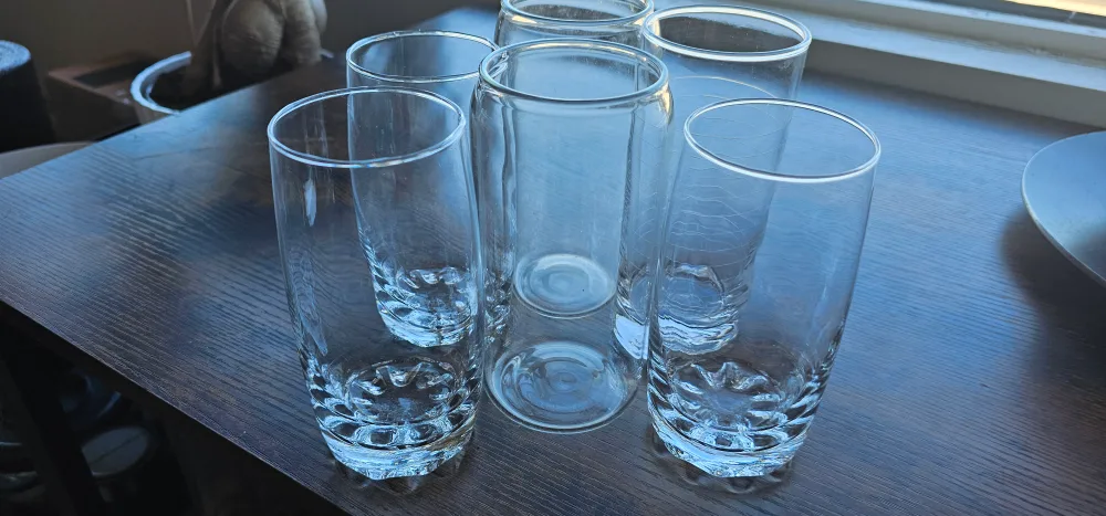 Set of 6 Clear Drinking Glasses thumbnail