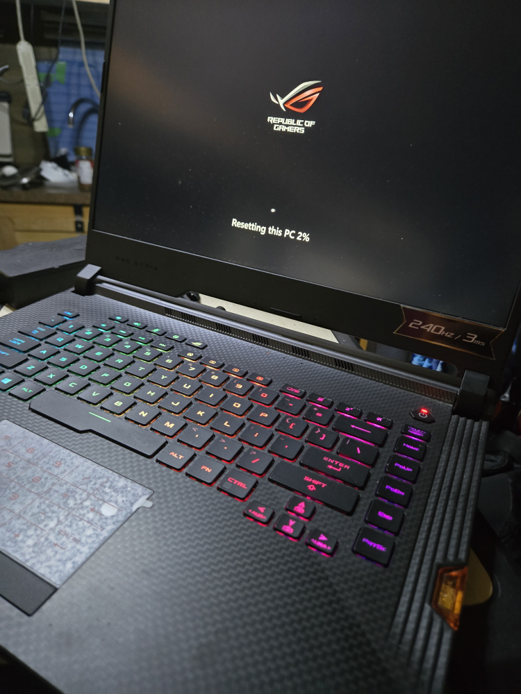 ASUS ROG Strix G531GV-DB76 Gaming Laptop - photo 4