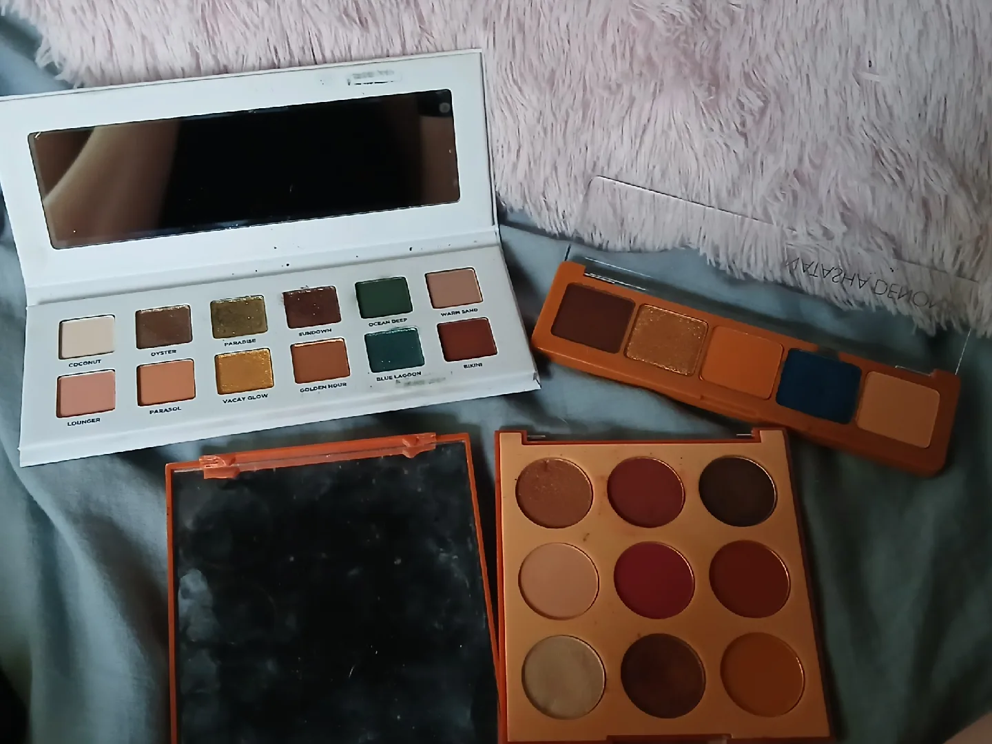 Mixed Eyeshadow Palettes Bundle thumbnail