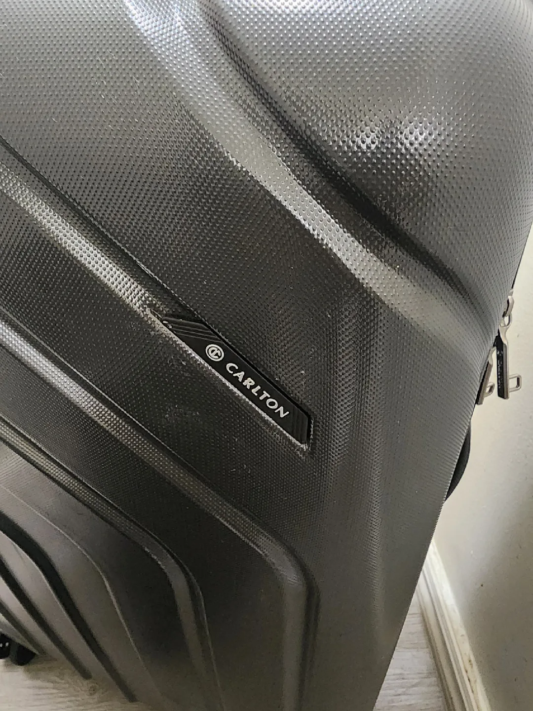 Carlton Luggage Set - 2 Piece image indicator(2)