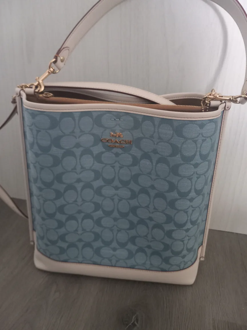 Coach Mollie buckey bag in signature chambray -almost new image indicator(2)