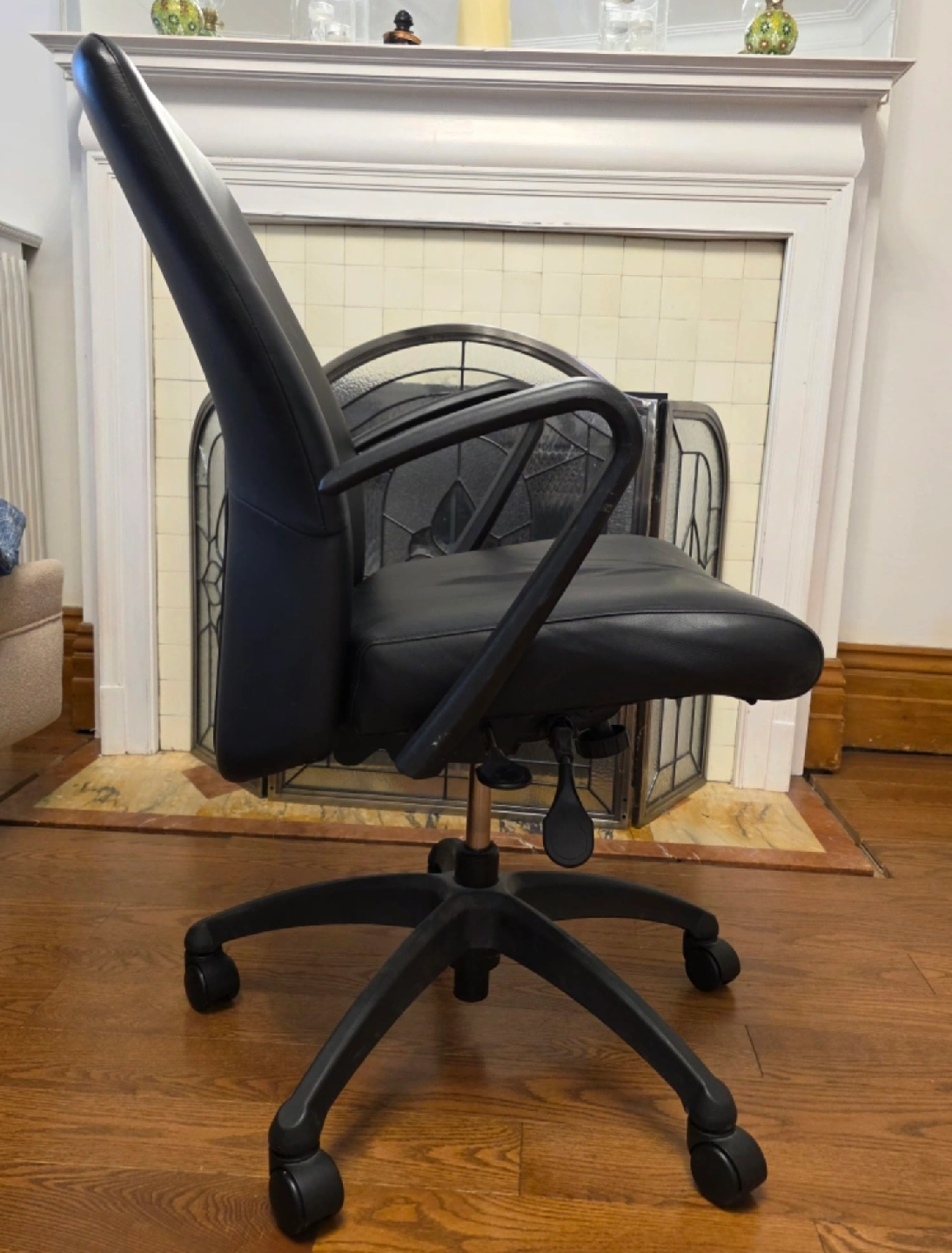 Black Office Chair - photo 2