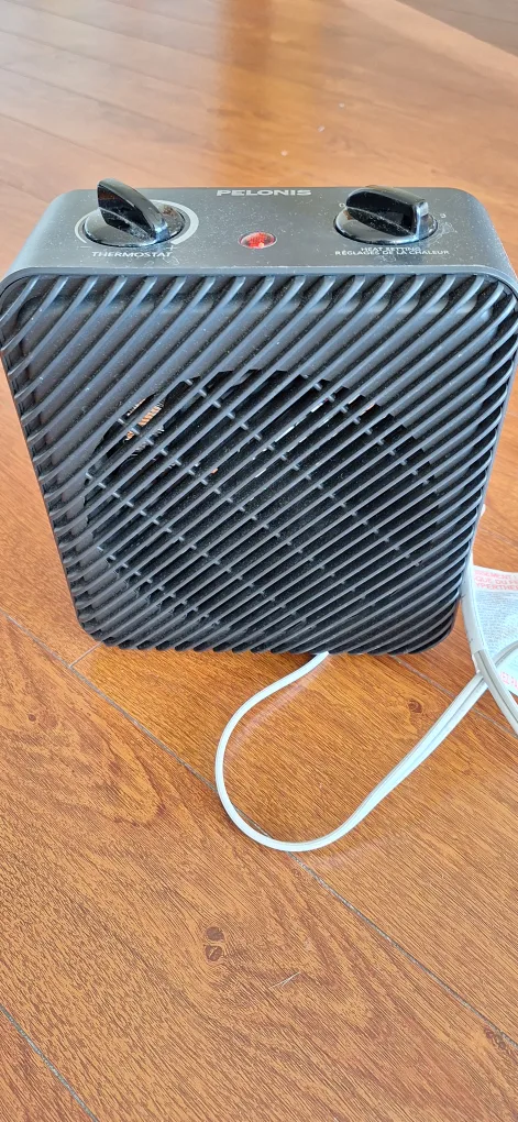Pelonis Portable Space Heater/ fan thumbnail