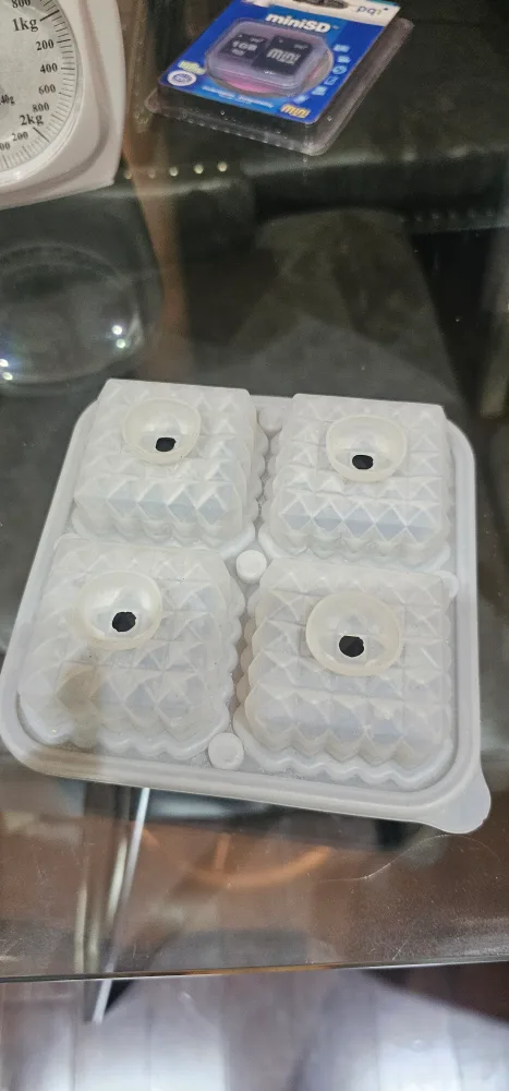 Silicone Ice Cube Tray - Square image indicator(3)