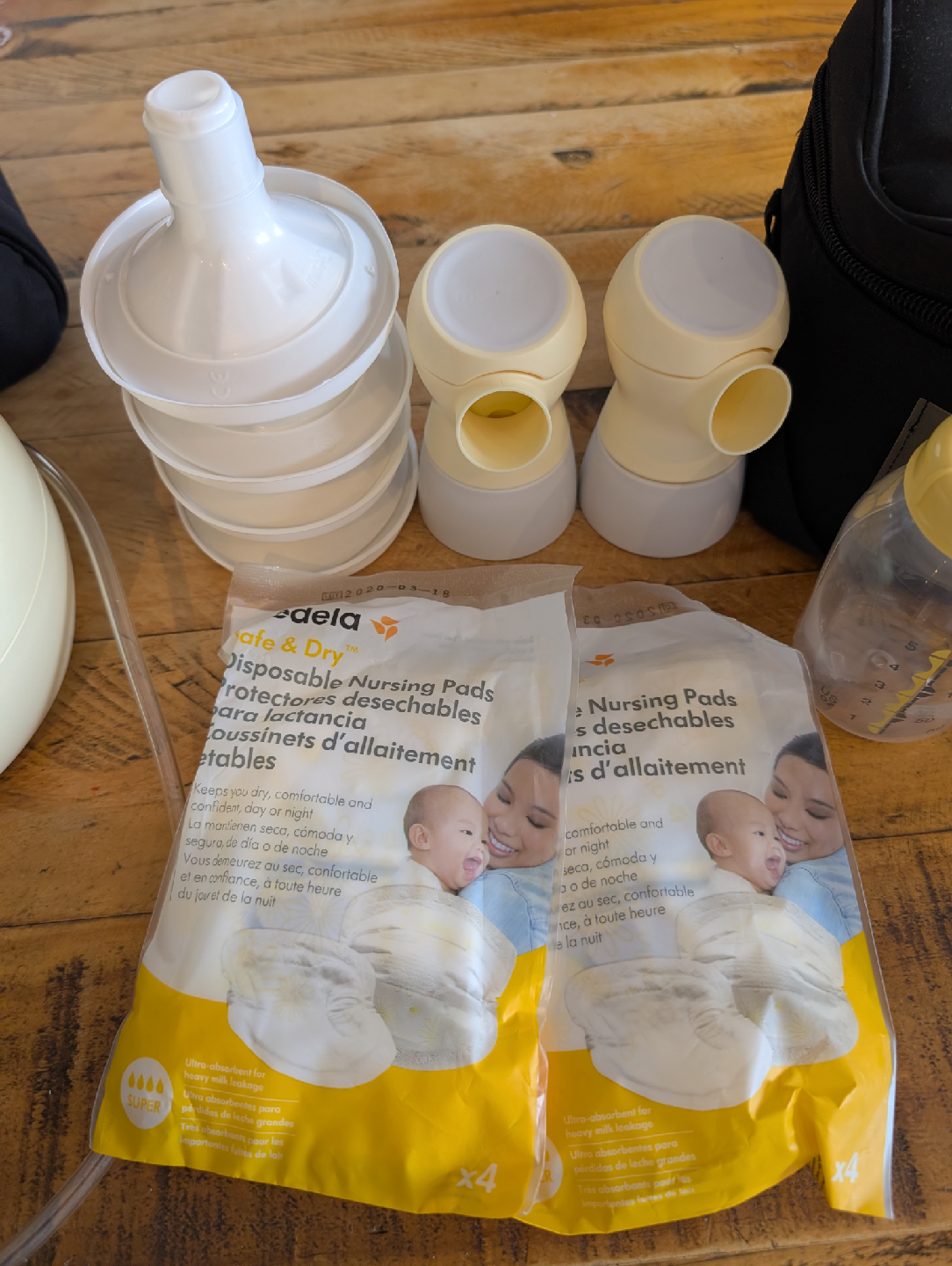 Medela Sonata Breast Pump with Accessories