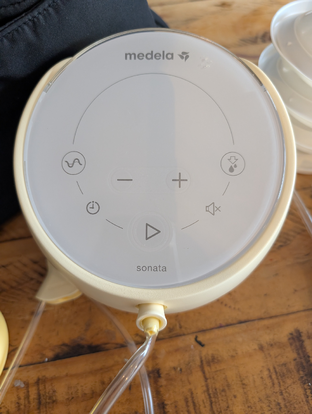 Medela Sonata Breast Pump with Accessories - photo 2