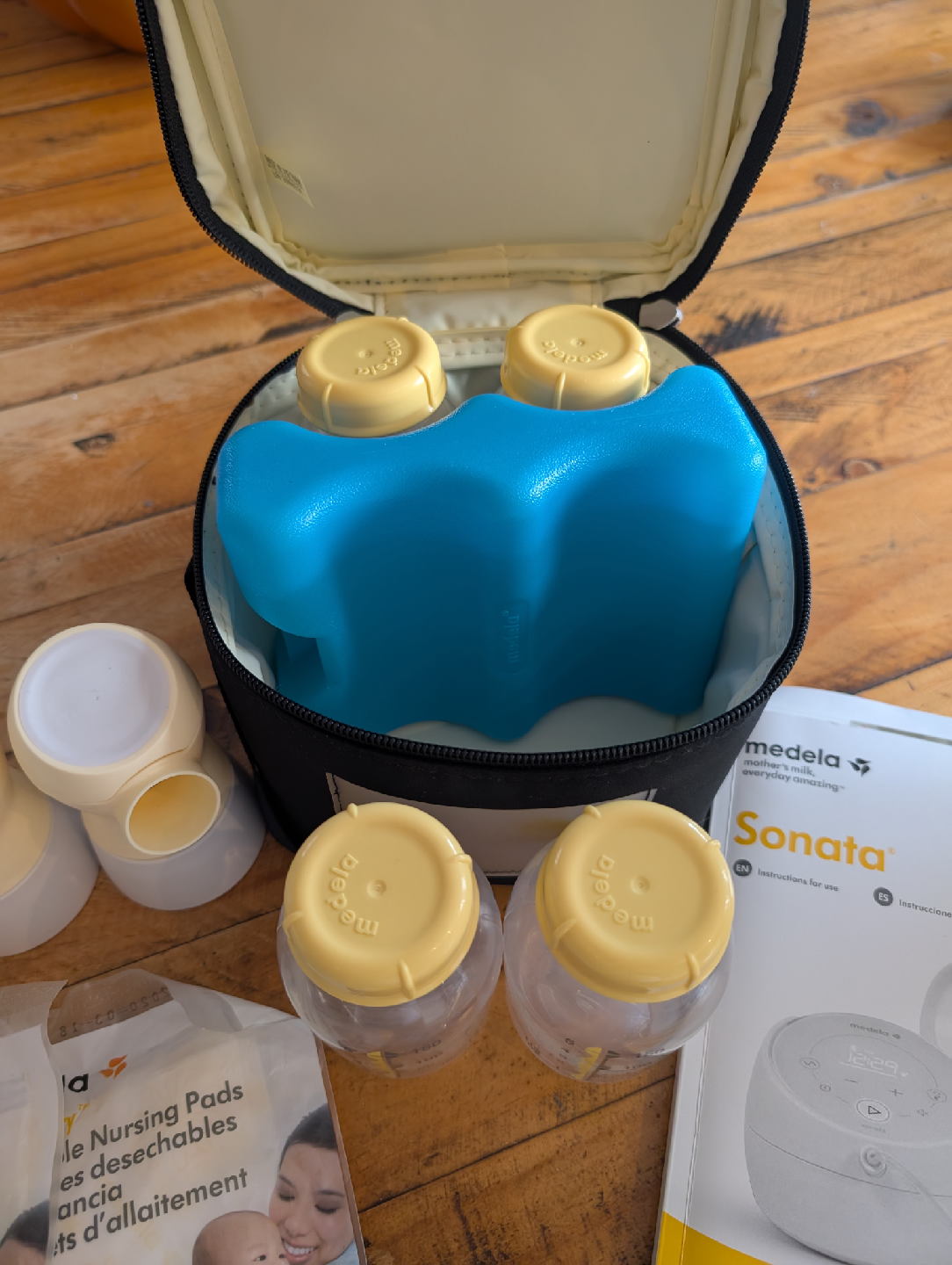 Medela Sonata Breast Pump with Accessories - photo 5