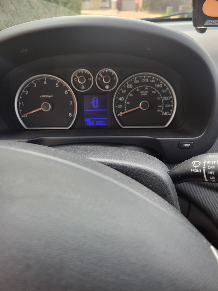 2011 Hyundai  Hatchback - photo 4