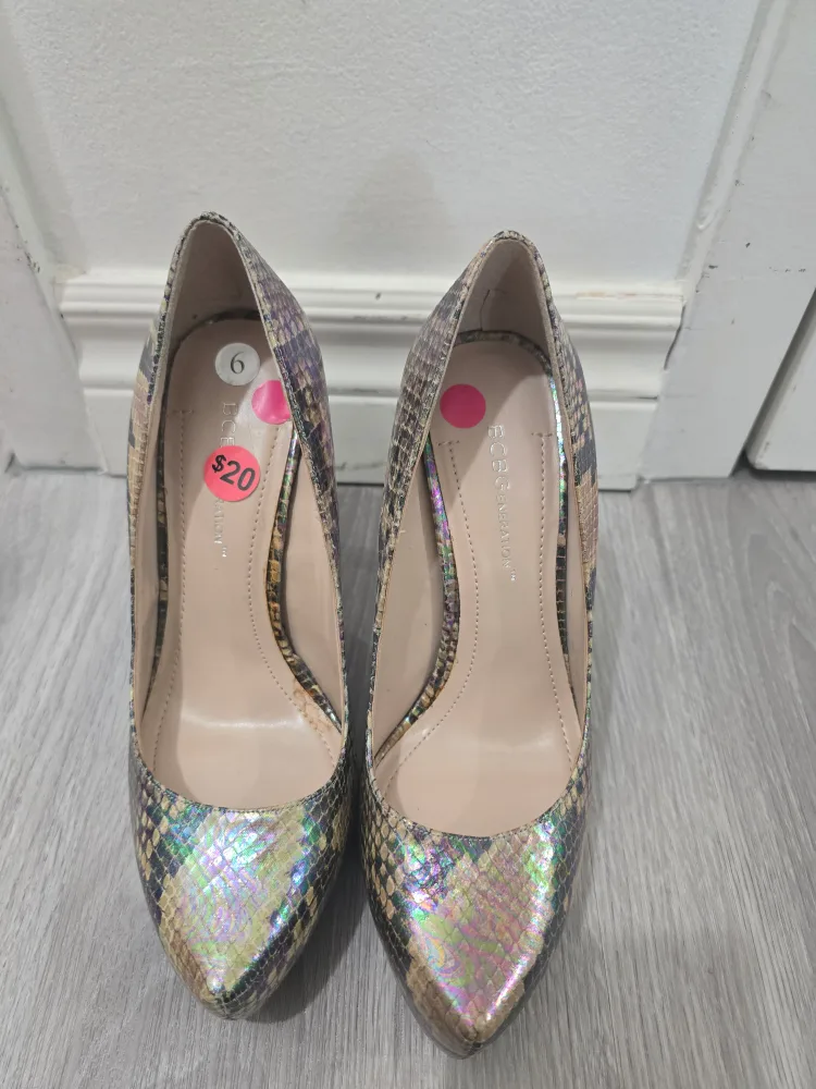 BCBGeneration Snakeskin Heels - Size 6 image indicator(3)