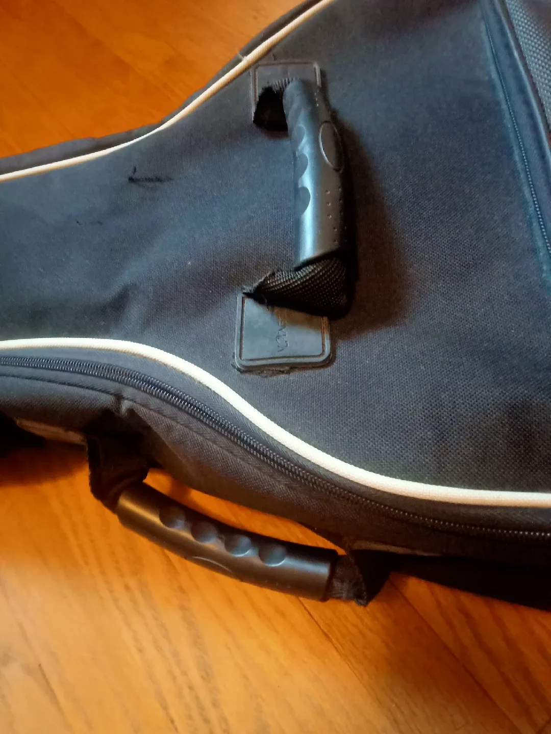 Guitar case soft - Voyageur image indicator(2)