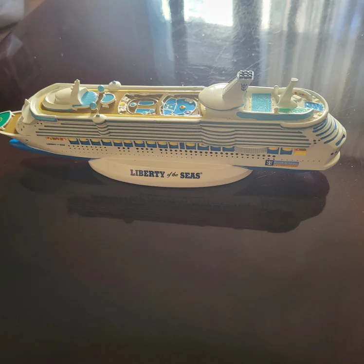 Royal Caribbean Liberty of the Seas Model thumbnail