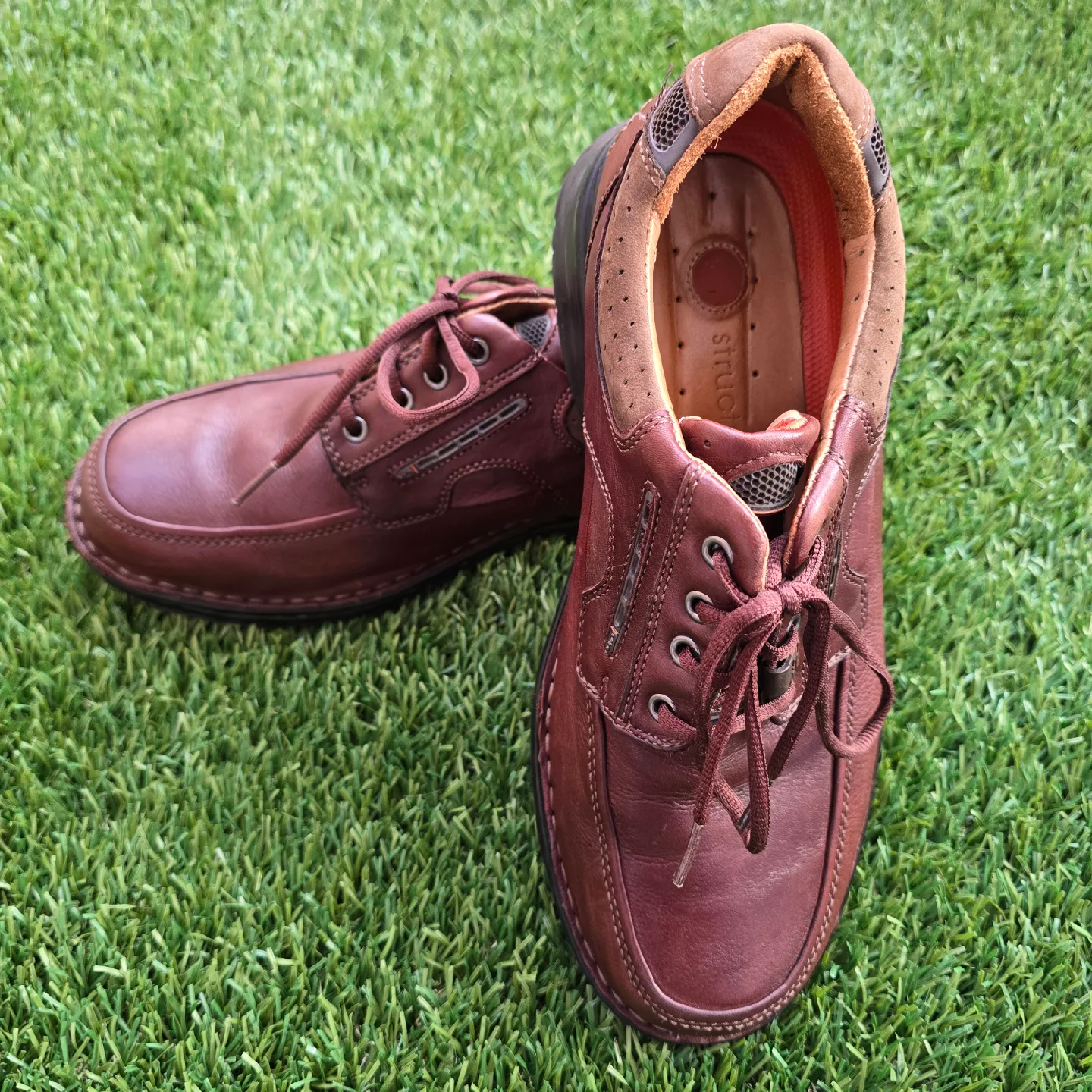 Clarks Ventilated Leather Oxford Shoes