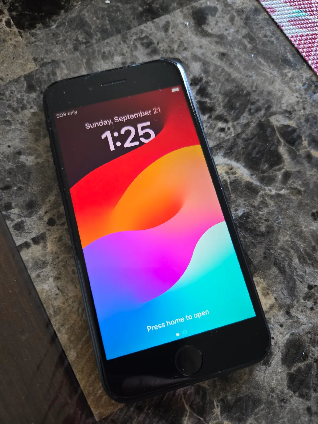 iPhone SE thumbnail