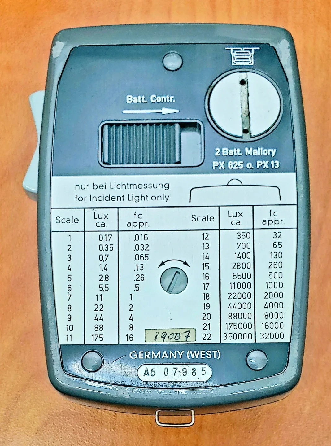 Gossen Lunasix 3 Light Meter image indicator(7)