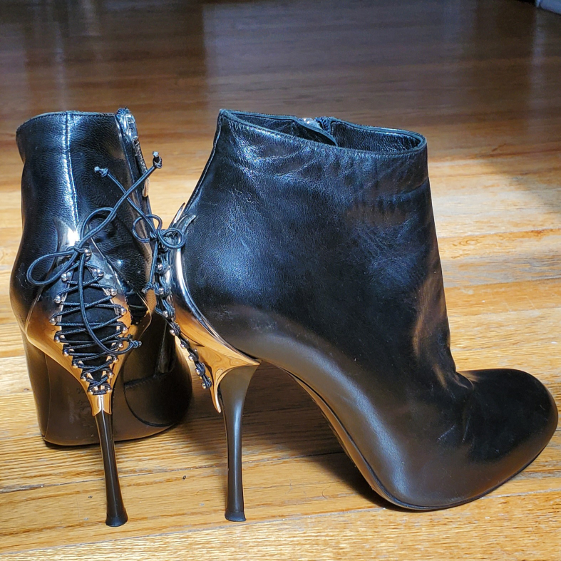 Gianmarco Lorenzi Black Leather Heeled Booties